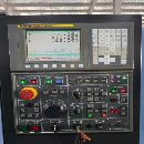 同款两台韩国原装斗山Lynx220LM车削复合，配8寸卡盘带.