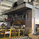 济南二机，四点压力机：LD41300/700，台面4.6/2.5米。.